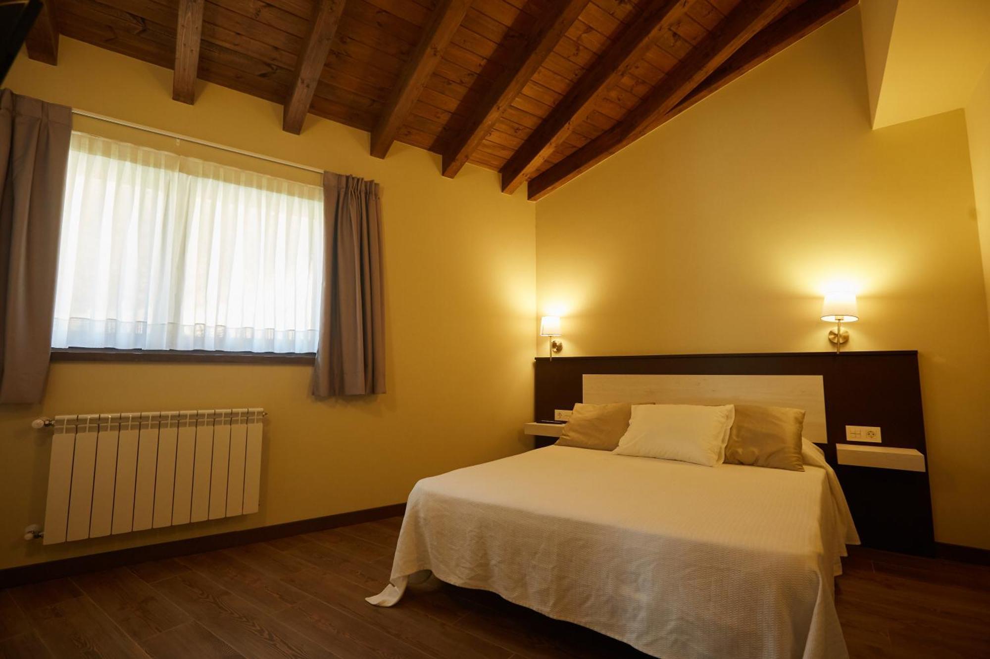 Apartamentos Rurales Casa La Piedra Collía Eksteriør bilde