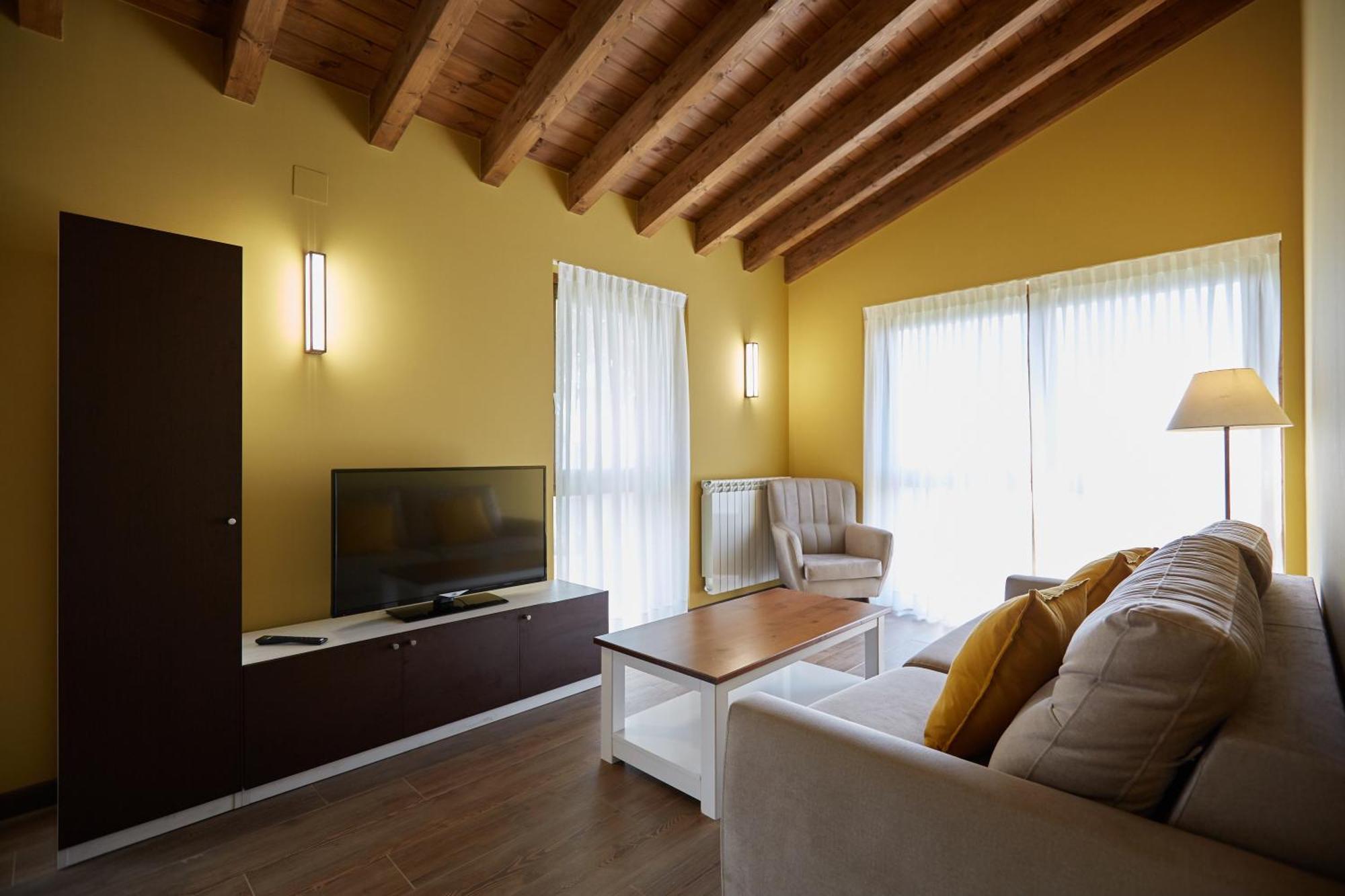 Apartamentos Rurales Casa La Piedra Collía Eksteriør bilde