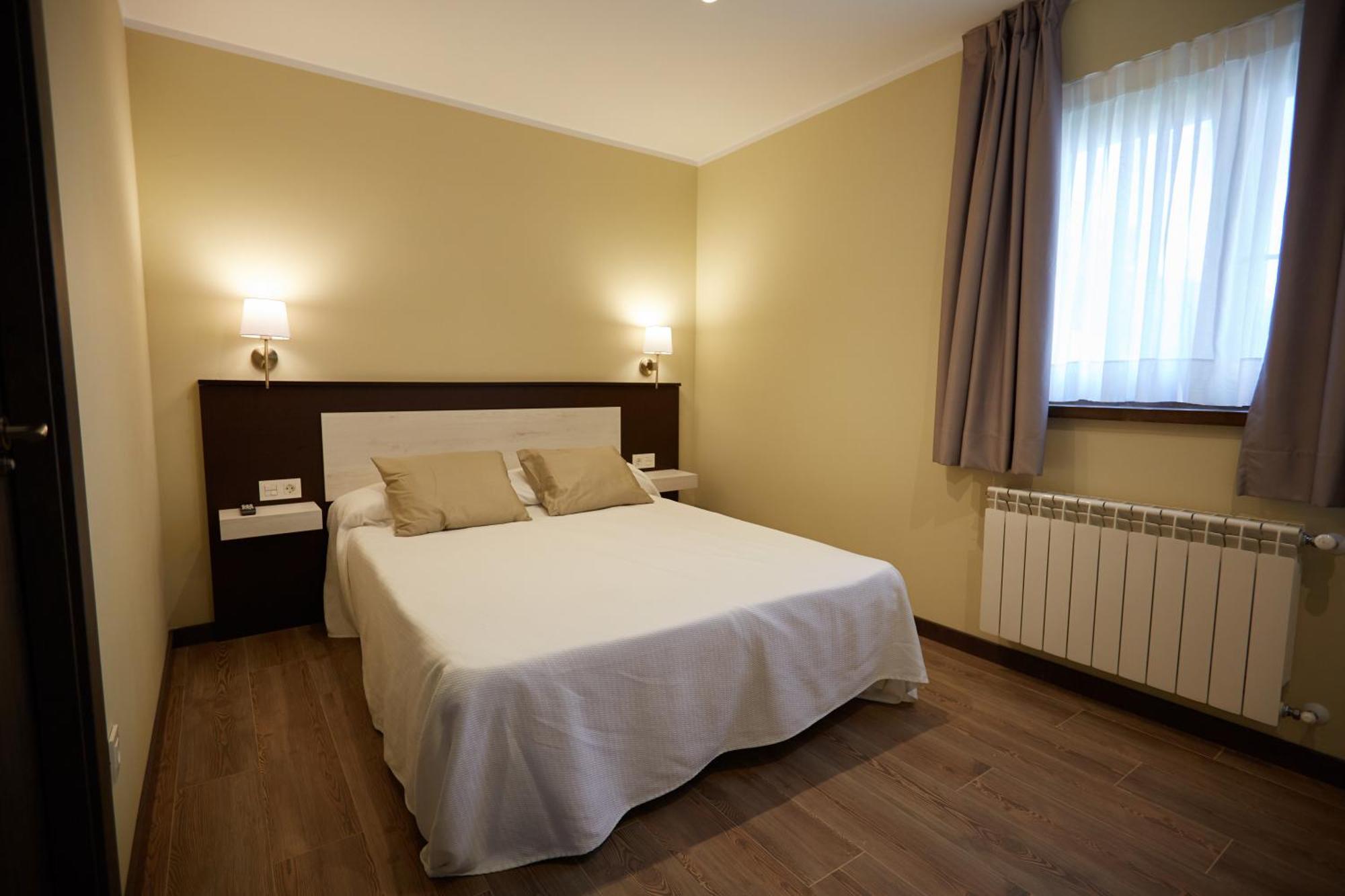 Apartamentos Rurales Casa La Piedra Collía Eksteriør bilde